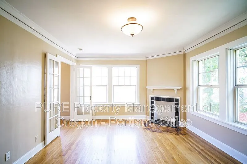 1 bed, 1.0 bath, 711 sqft, $1,395 — Photo 1
