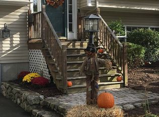 1 Blue Spruce Dr, Newtown, CT 06470