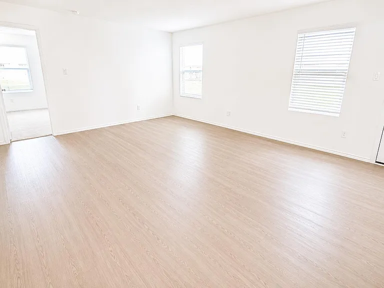 397 Keefer Ln — Photo 5