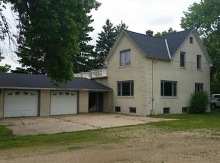 515 N Sunset Ave, Parkers Prairie, MN 56361