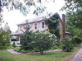 46 Canal Dr, Godeffroy, NY 12729