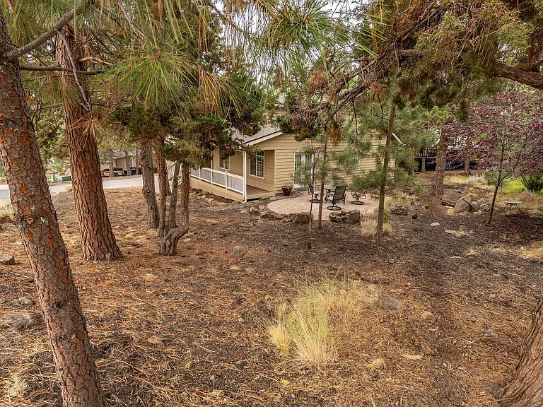 2341 NW Great Pl — Photo 21