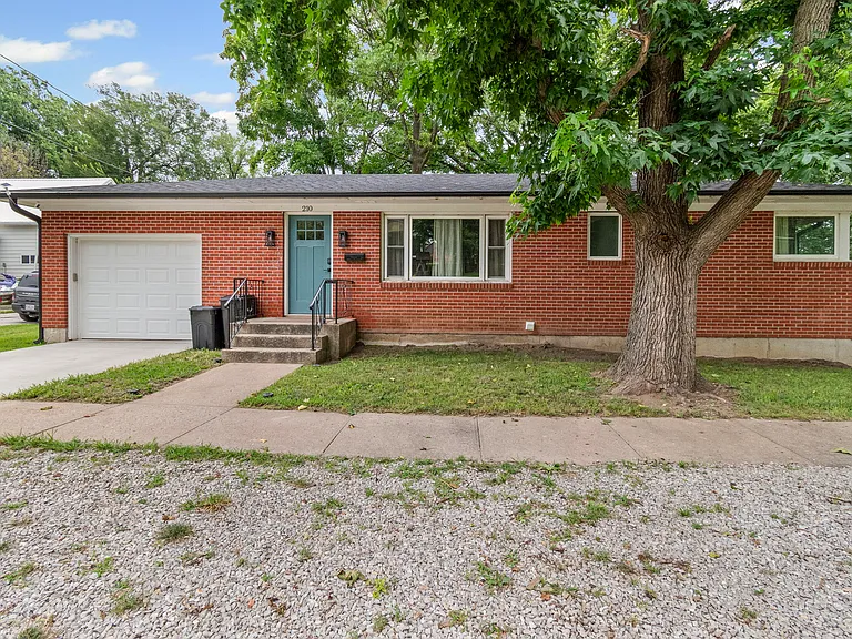 210 N Virginia St — Photo 1
