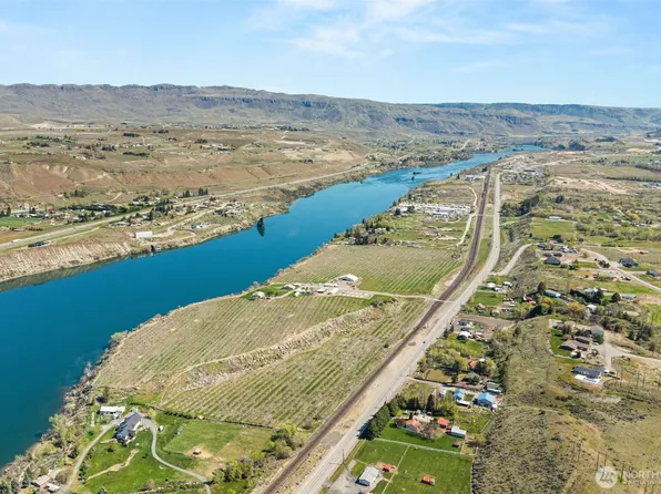 2988 Malaga Alcoa Highway, Malaga, WA 98828