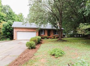 128 Pinecroft Ct, Troutman, NC 28166