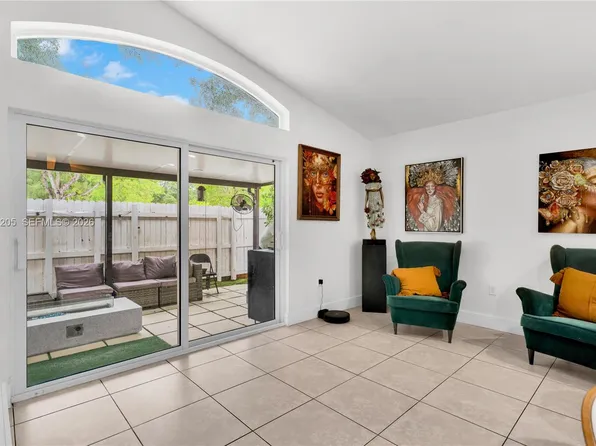 1959 SE 10th St, Homestead, FL 33035