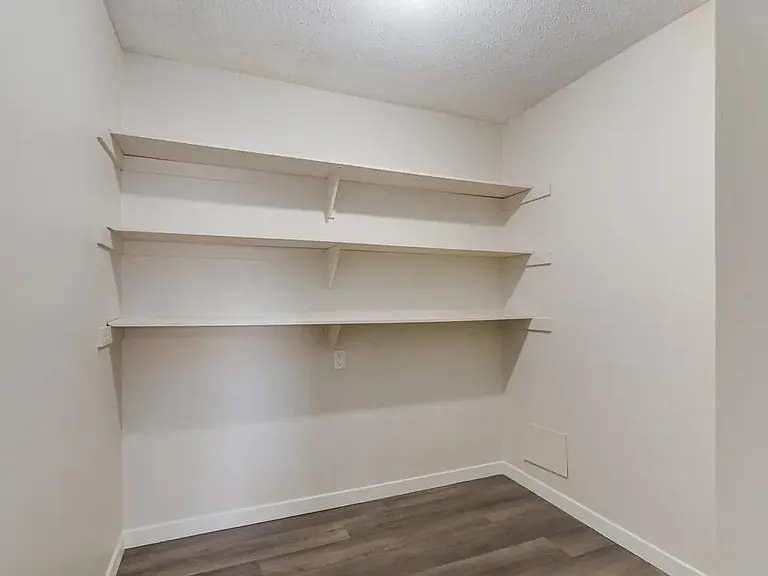 2253 Southview Dr SE — Photo 8