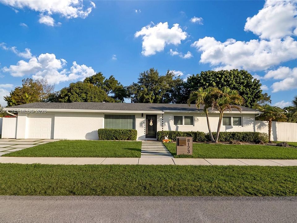 1st image of 8123 SW 95th Ct