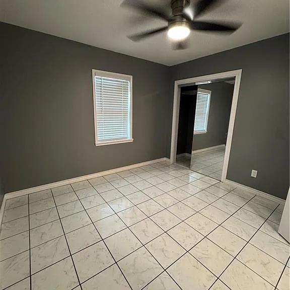 1307 Rojas St — Photo 6