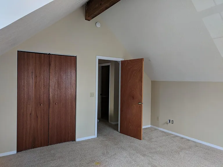 439B Country Club Ln — Photo 31