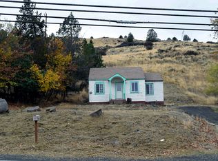 640 Riverside Dr, Klamath Falls, OR 97601