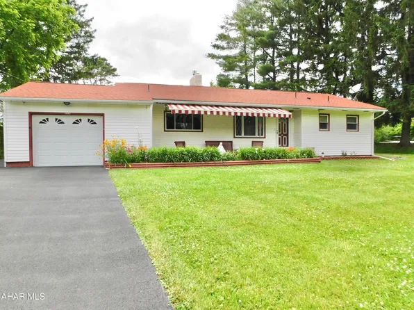 1852 Bellmeade Dr, Altoona, PA 16602