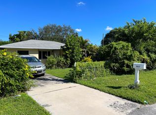 5637 Arthur St, Hollywood, FL 33021