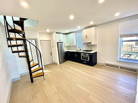 1st image of 286 5th Ave APT 4E