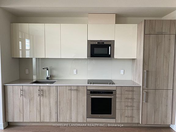 4th image of 330 Richmond St #2107