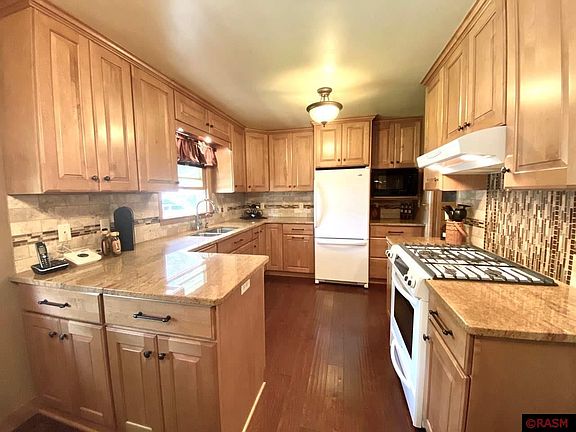 4th image of 1307 Woodland Ave