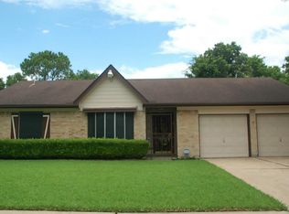 11502 Pine Knoll Dr, Houston, TX 77099