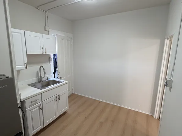 2 Emery Ln #1A, San Francisco, CA 94133