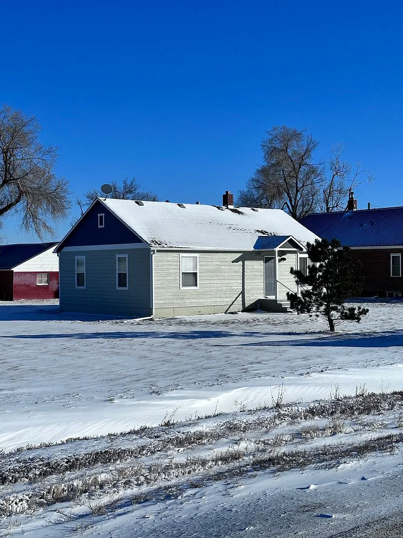 Beautiful 2 bedroom home avail NOW in the country. — Photo 3