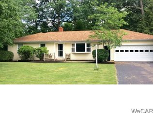 3048 Inwood Dr, Lima, OH 45806