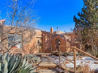 481 Camino Don Miguel, Santa Fe, NM 87505