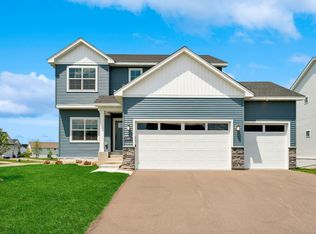 1489 Raccoon Ln, New Richmond, WI 54017