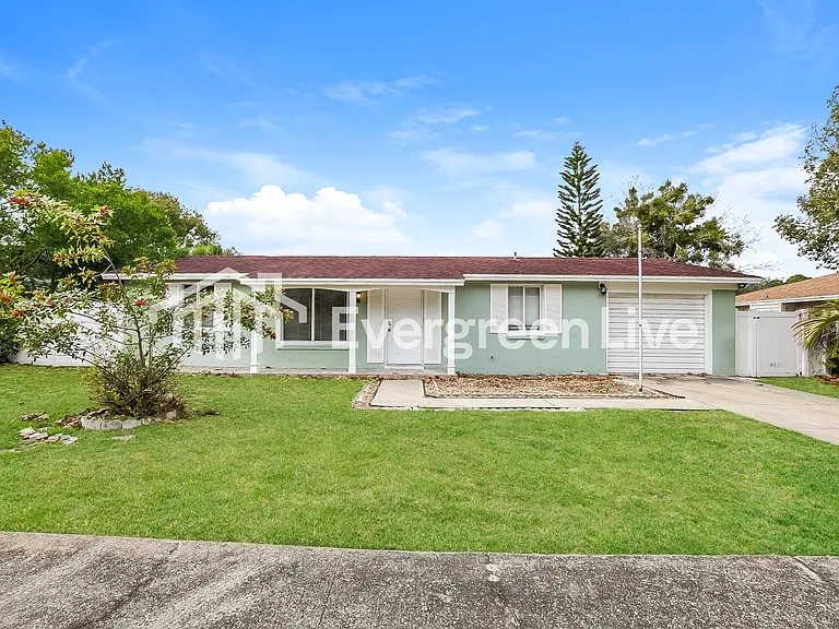 2038 Keyes Ln — Photo 1