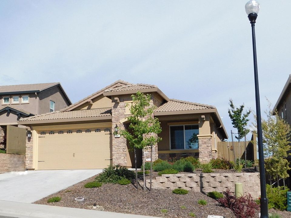 1st image of 2917 Lampard Way