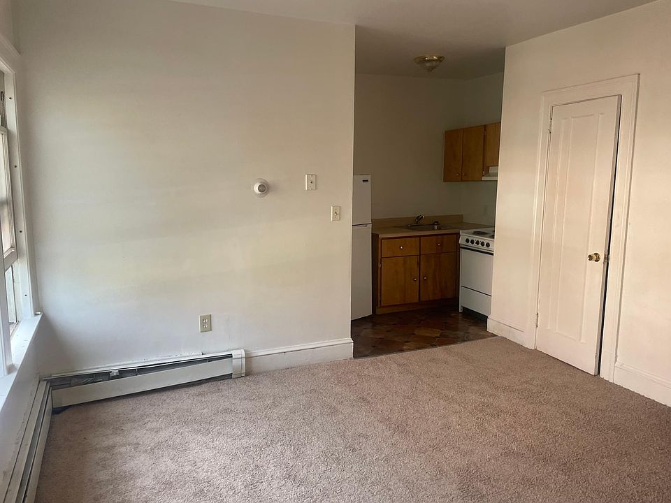 2nd image of 274 Farmington Ave