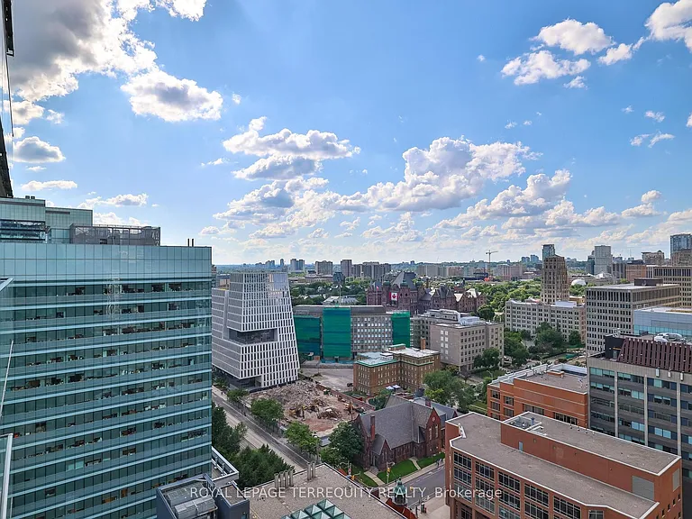 770 Bay St #2412 — Photo 36