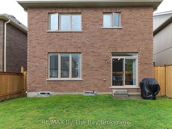 4th image of 97 Tracey Ln