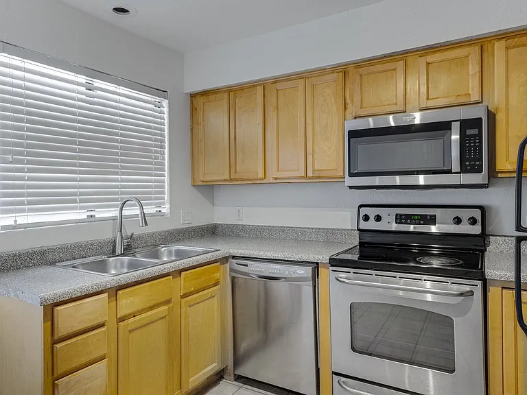 11640 N 51st Ave #143 — Photo 14