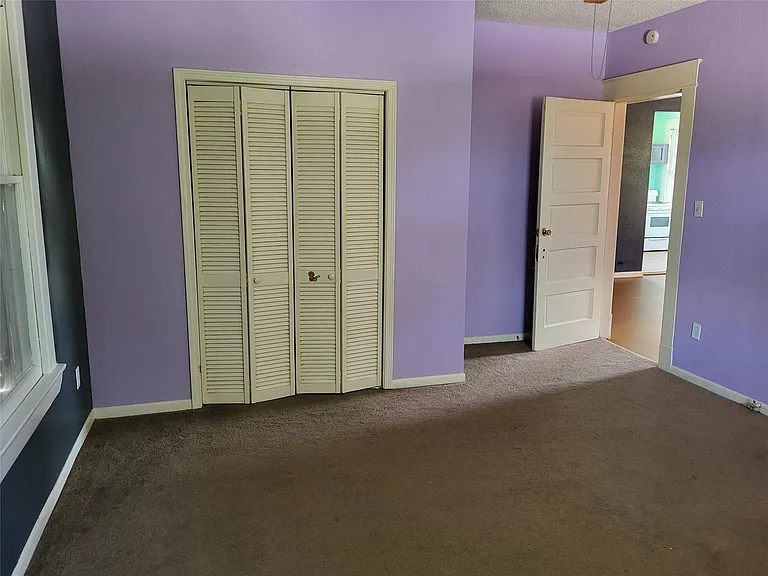 4401 Avenue Q 1/2 #2 — Photo 8
