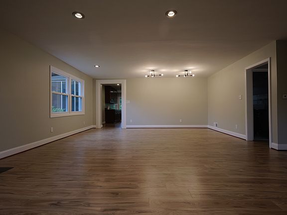 3rd image of 1850 Beulah Rd