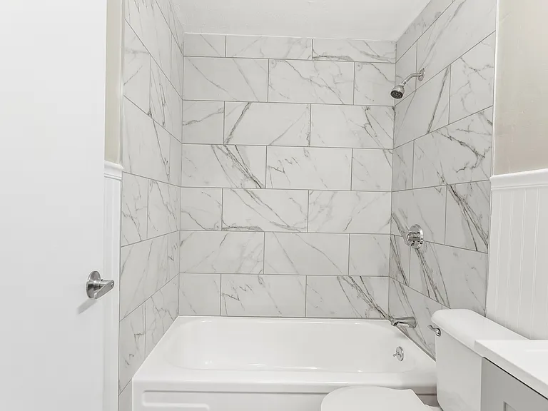 3 Elaine St #33 — Photo 22