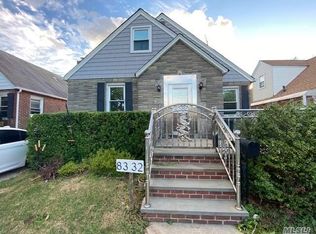83-32 255th St, Glen Oaks, NY