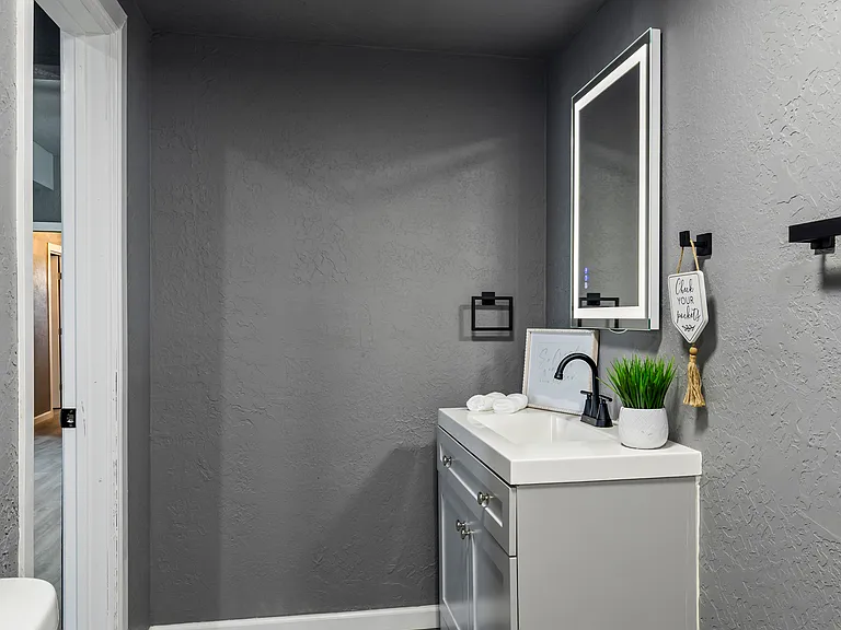 1320 W Frisco St — Photo 11