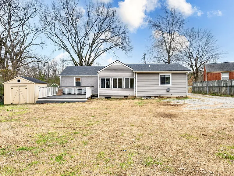 5023 Packard Dr — Photo 32