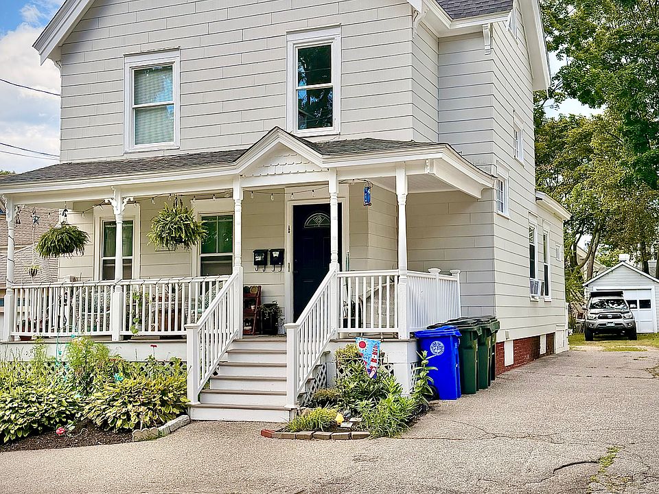 1st image of 182 Brook St #2