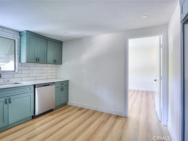 1032 S Golden W #C — Photo 11