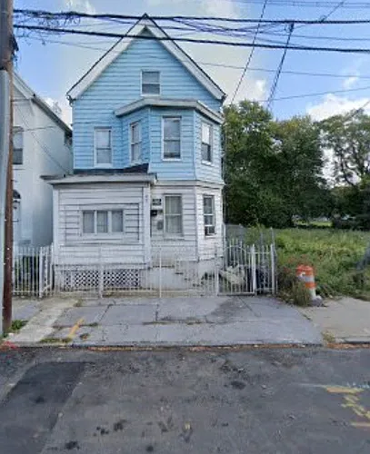 82 S 14th St #B Photo 1