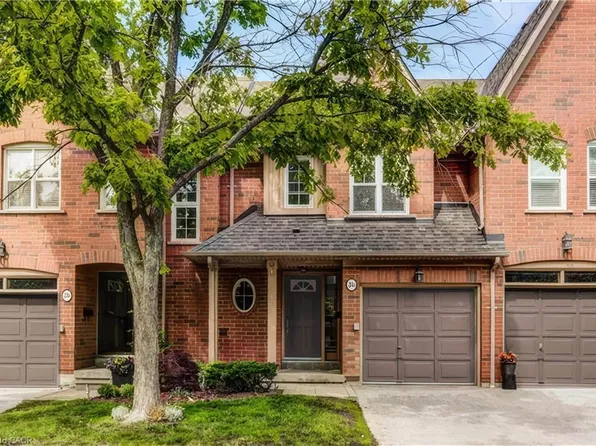 1084 Queen St W #24B, Mississauga, ON L5H 4K4