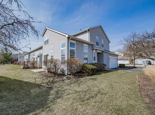 178 Lilac Ln, North Aurora, IL 60542
