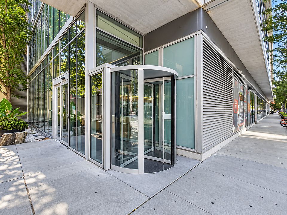 1st image of 1720 S Michigan Ave APT 704