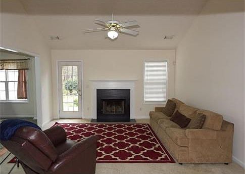 3rd image of 451 Windermere Dr