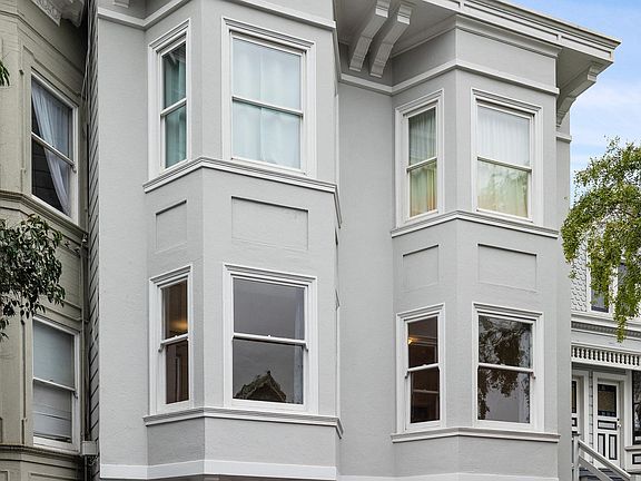 5th image of 31 Delmar St #31
