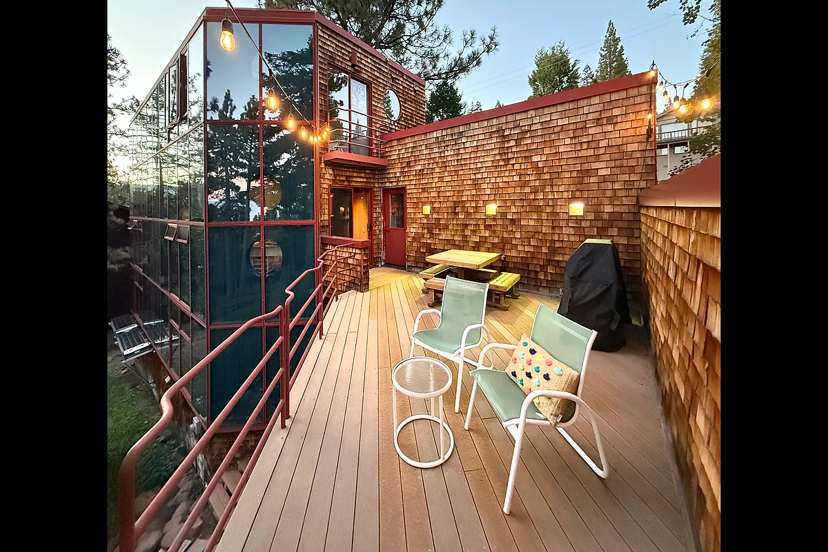 Private Deck with BBQ - 3180 Meadowbrook Dr