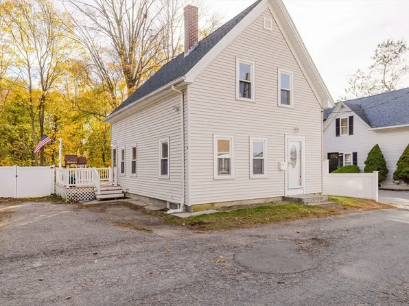 6 Makepeace Ave, Taunton, MA 02780