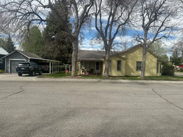 291 S 3rd St, Lander, WY 82520