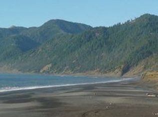 492 Willow Gln, Whitethorn, CA 95589